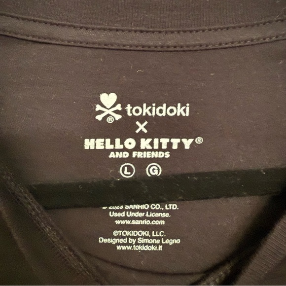 tokidoki / kuromi Black Tee with Purple and Gold Graphic - Picture 4 of 5